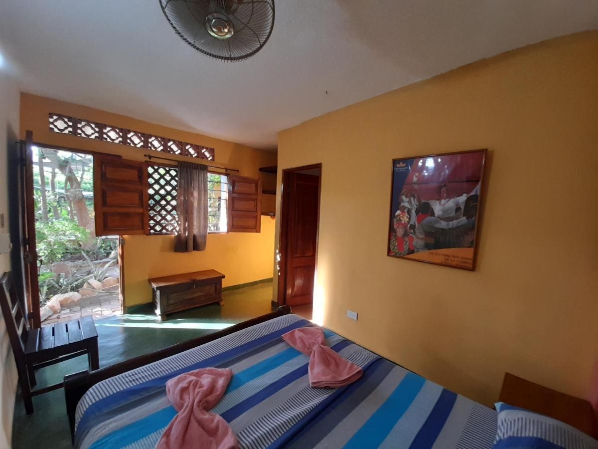 Hostal La Casa De Felipe Таганга Екстер'єр фото