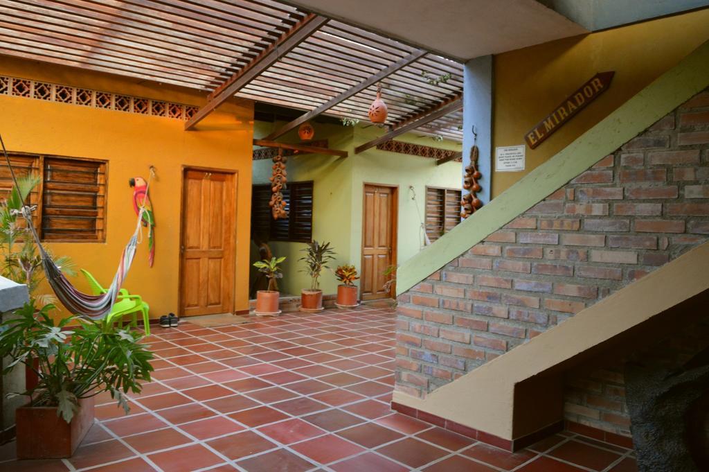 Hostal La Casa De Felipe Таганга Екстер'єр фото
